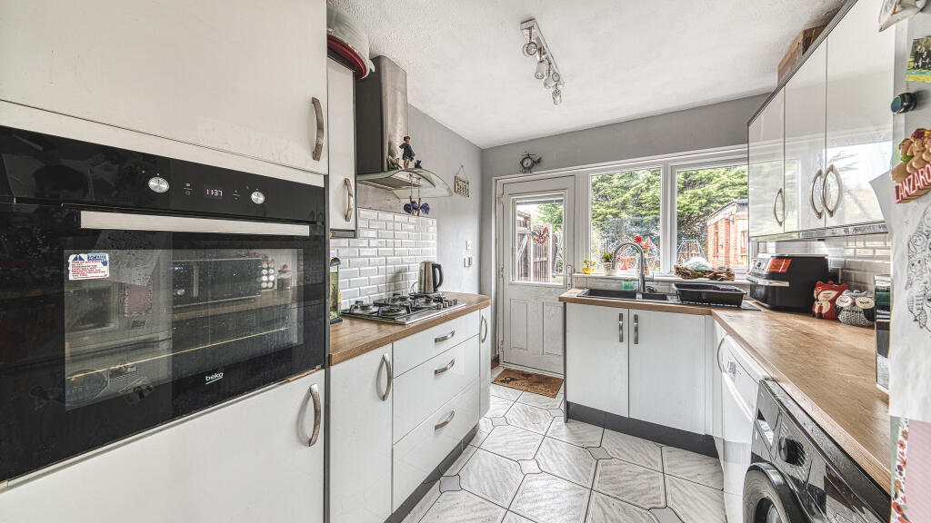 Cheviot Street, Mackworth, DE22 photo 3