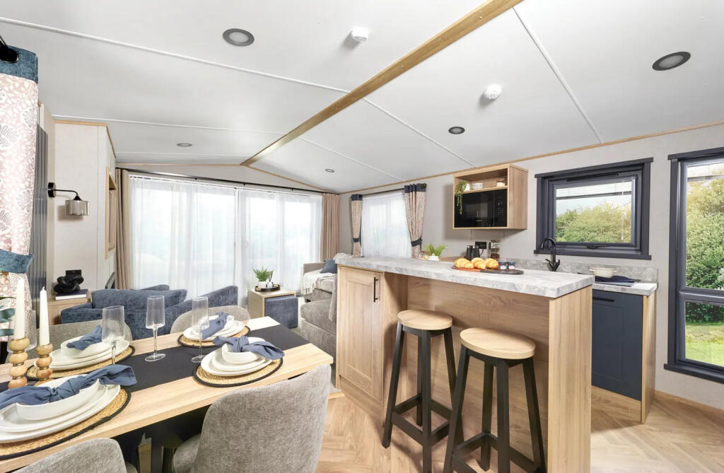 ABI Ingleton Luxury Lodge , Colchester Country Park, Cymbeline Way, Colchester, Essex, CO3 4AG photo 5