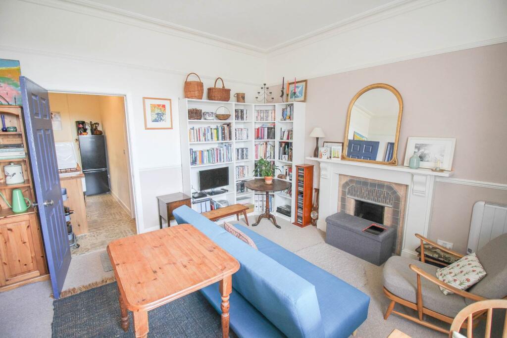 Montpelier**Charming Hall Floor Flat**Share of Freehold**Ideal Buy-to-Let/First time Buy** - View 3