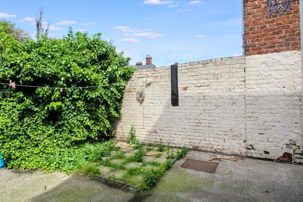 House in Newcastle upon Tyne, Tyne and Wear - View 6