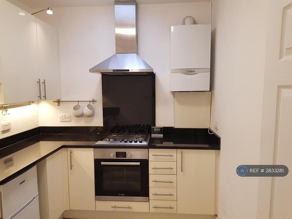 Main image of property: Burnham Lane, Slough, SL1