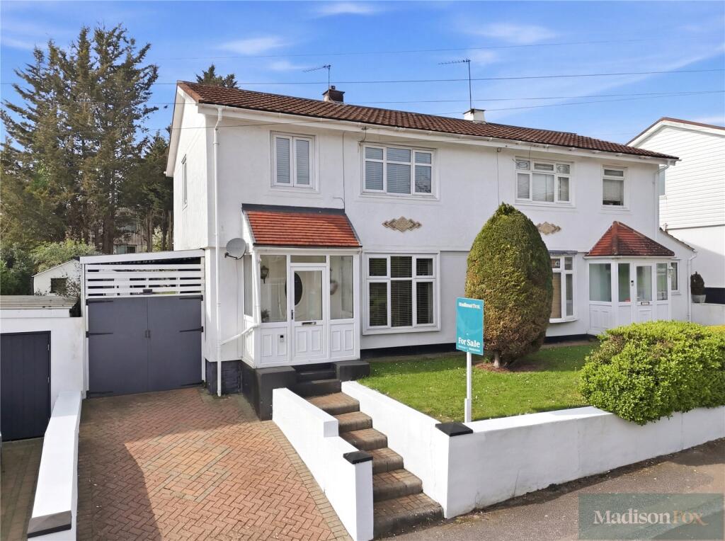Main image of property: Deepdene Road, Loughton, Essex, IG10