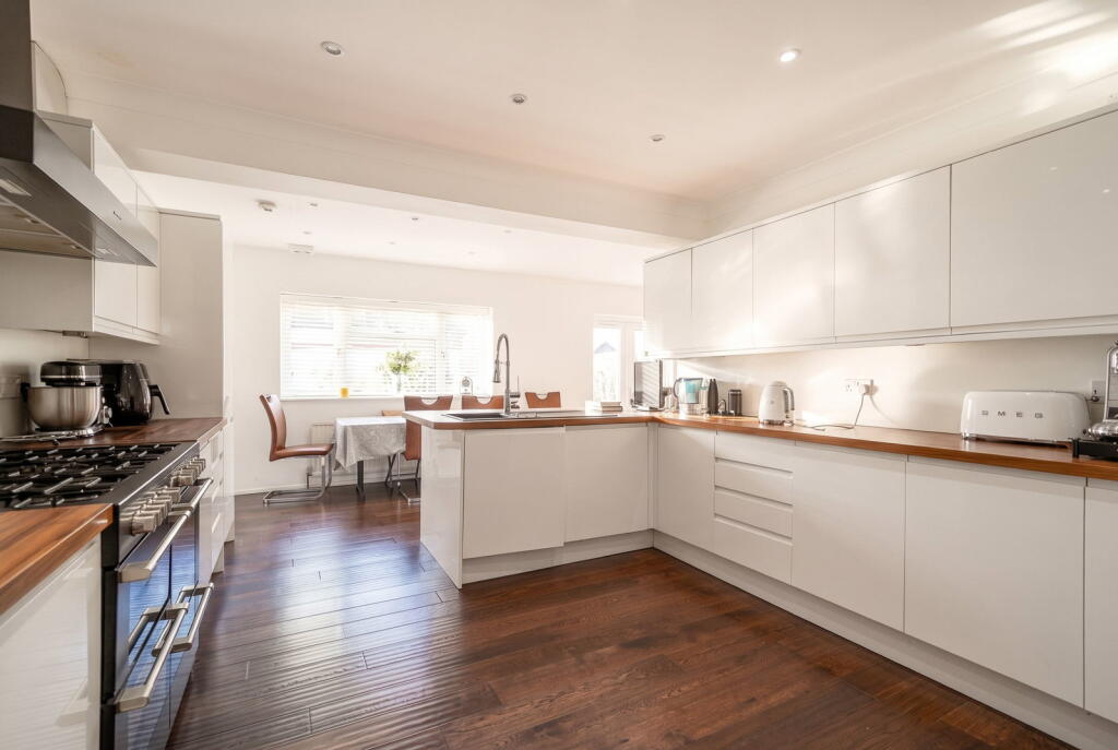 House in Solihull, West Midlands - View 2