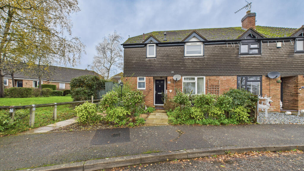 Main image of property: Warmstone Close, Waddesdon, Aylesbury, Buckinghamshire