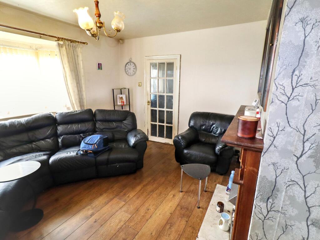 House in Bradford, Keighley - View 5