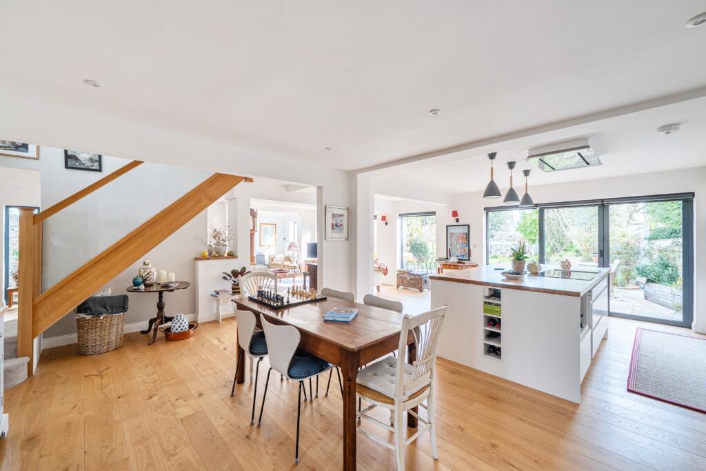 Additional image 3 of Immaculate home - Central Wells
