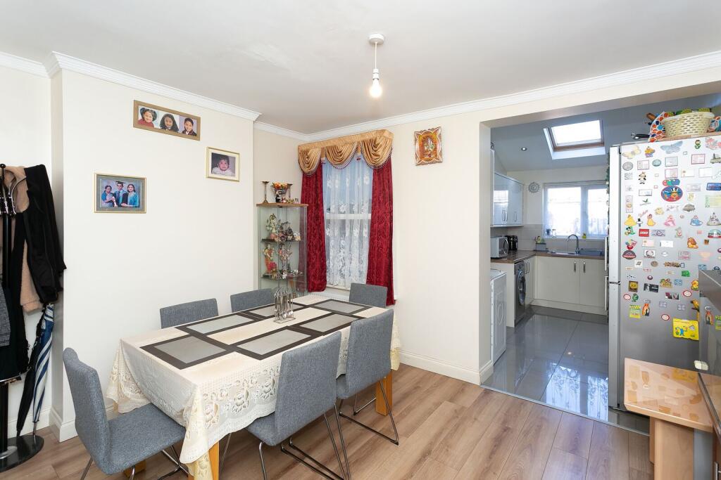 House in Watford - View 4