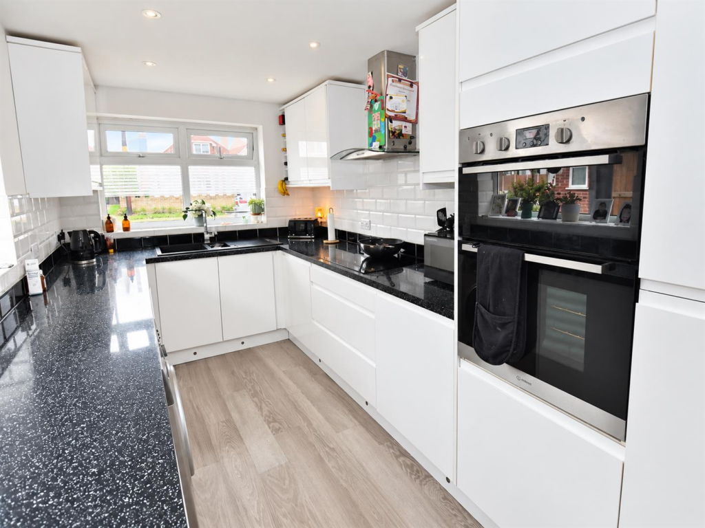 House in Southend-on-Sea - View 3