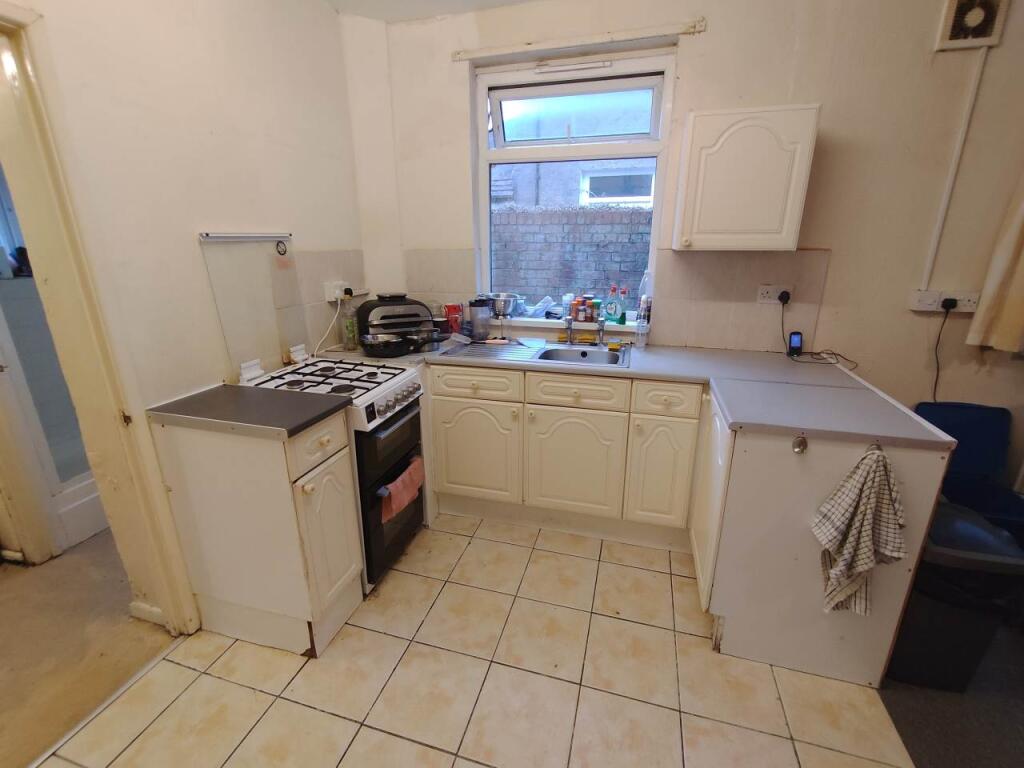 House in Cardiff, Tredegarville, Roath - View 4