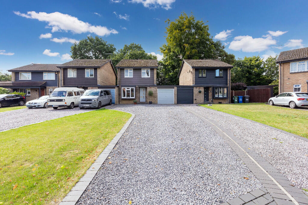 Main image of property: Ruscombe Gardens, Datchet SL3