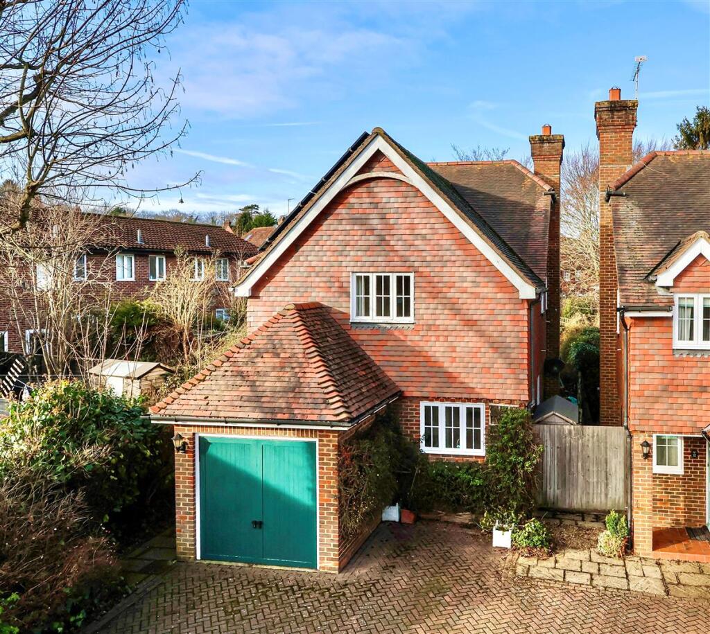 Main image of property: Squerryes Mede, Westerham