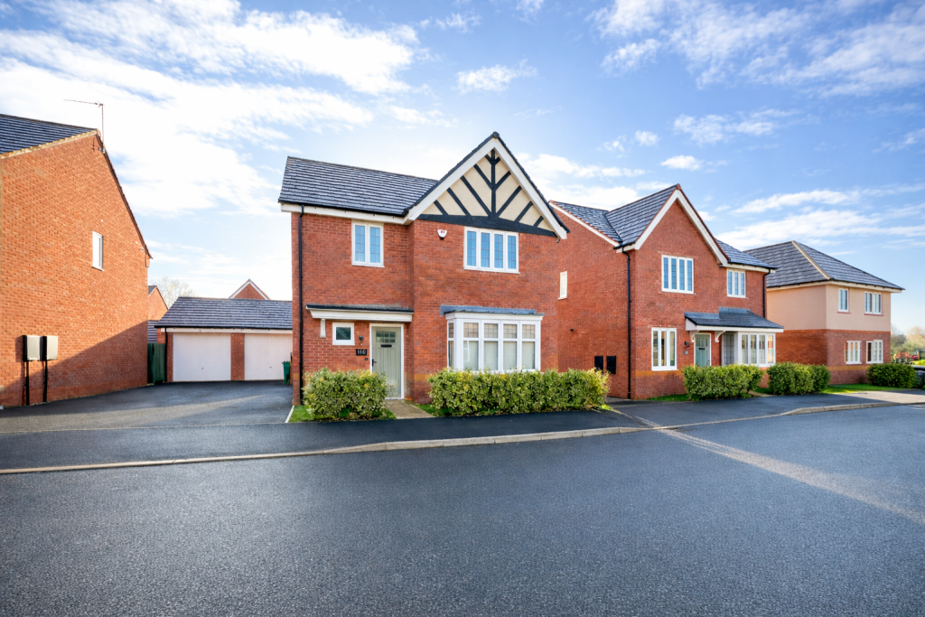 Main image of property: Weston Rise, Oadby, LE2