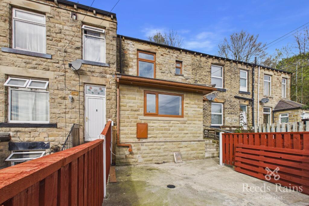 Main image of property: Mount Terrace, Upper Mount Street, Batley, West Yorkshire, WF17