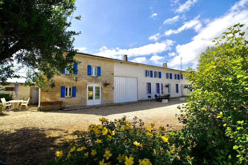 Main image of property: Gémozac, Charente-Maritime, Poitou-Charentes