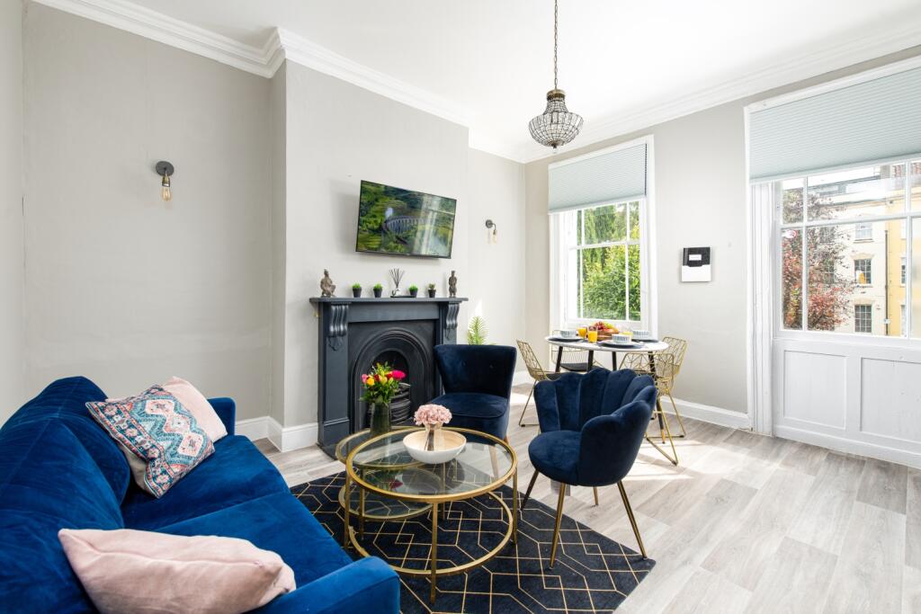 Main image of property: Flat 2, Kingsdown Parade, Bristol, Avon, BS6