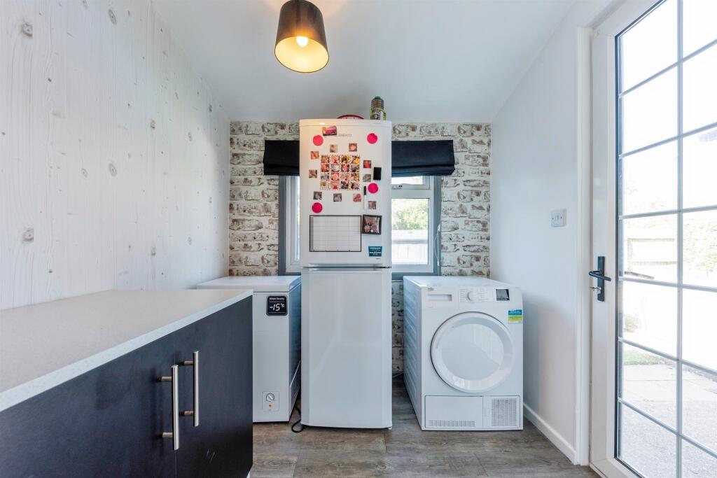 House in South Kesteven, Grantham - View 3