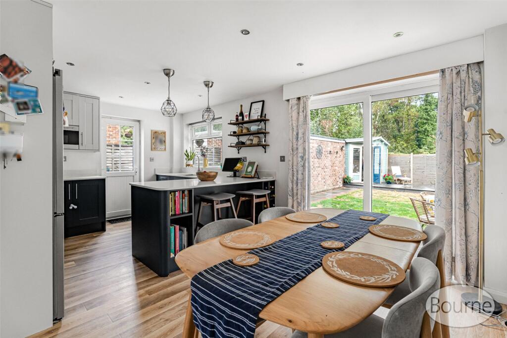 House in Guildford, Surrey - View 4