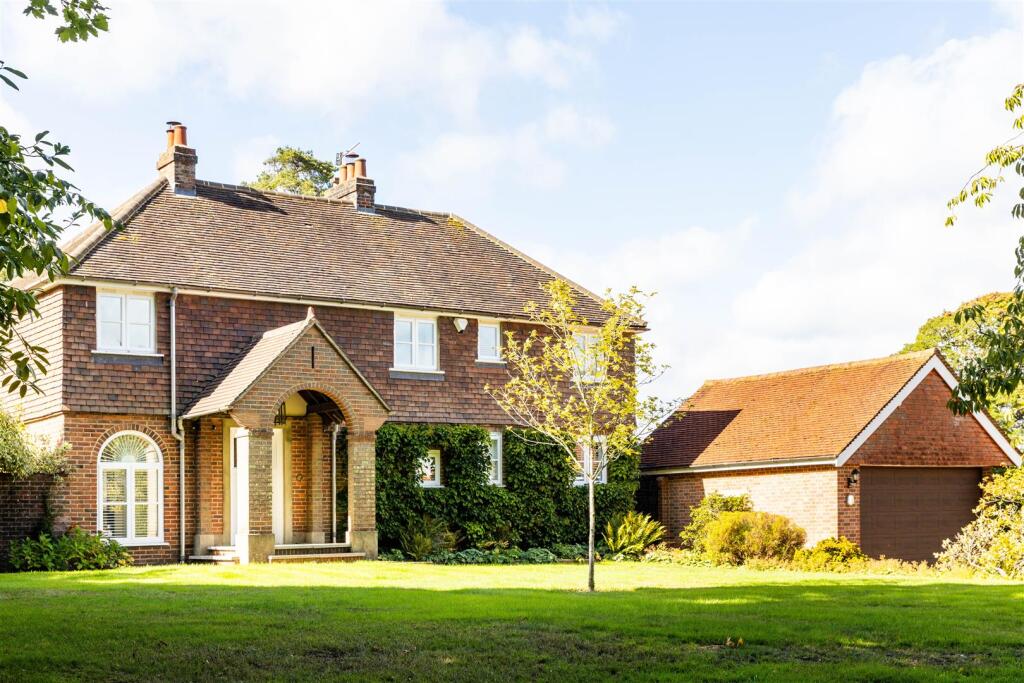 Main image of property: Cliftons Lane, Reigate