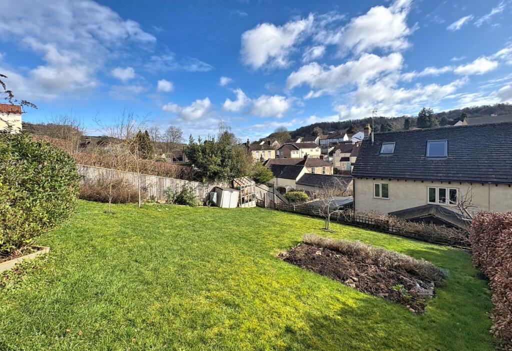 Water Lane, Wotton-under-Edge, GL12 photo 3