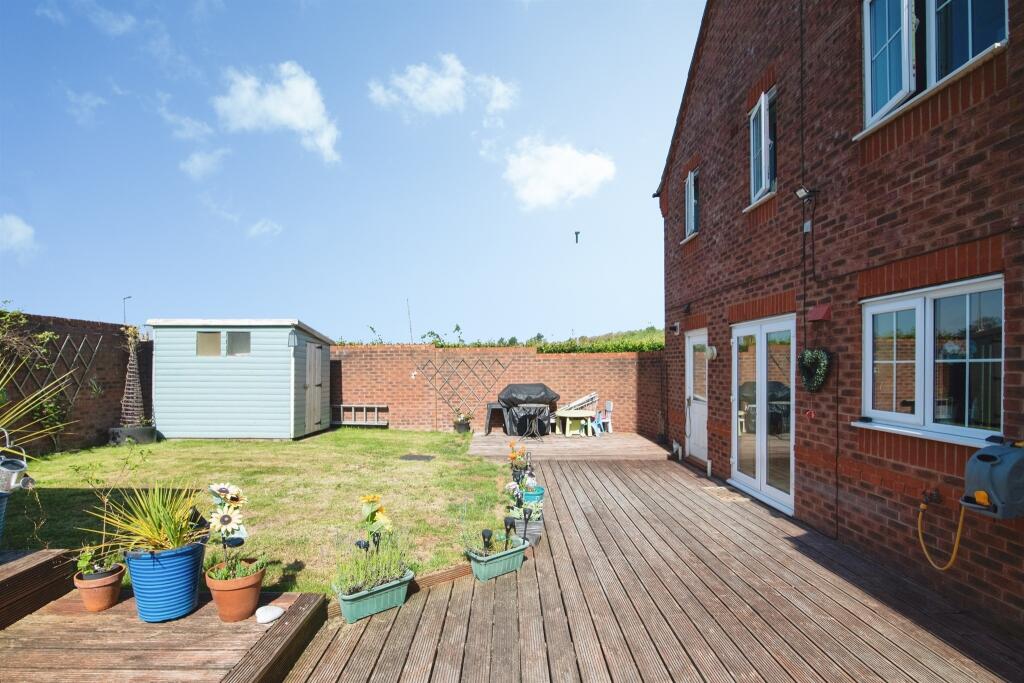 House in Sandwell, West Midlands - View 4