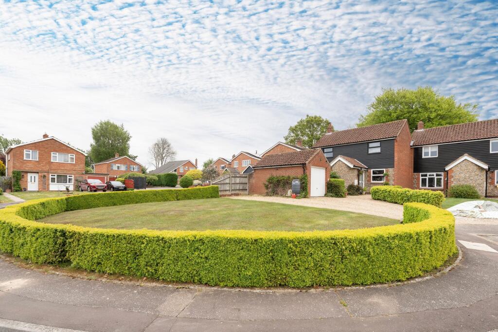 Main image of property: Kensington Close, Saxlingham Nethergate