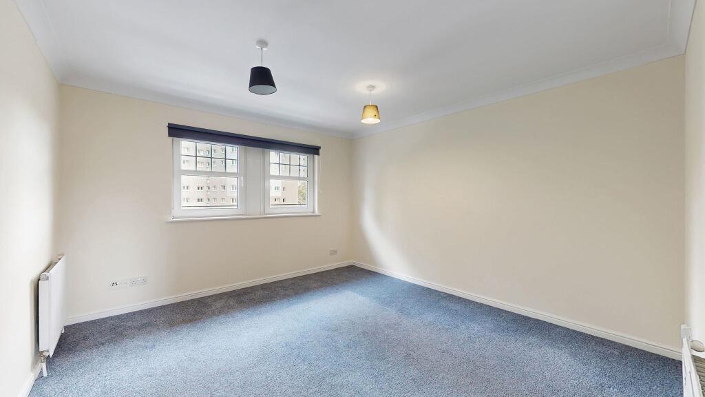 Apartment in Glasgow, Shawmoss, Pollokshaws - More