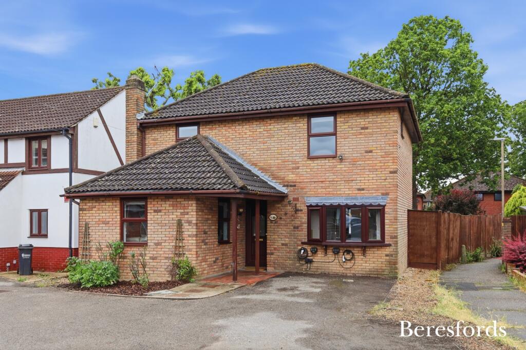 Main image of property: Fyfield Close, West Horndon, CM13