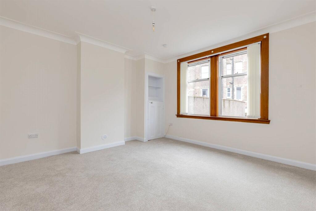 House in Edinburgh - View 3