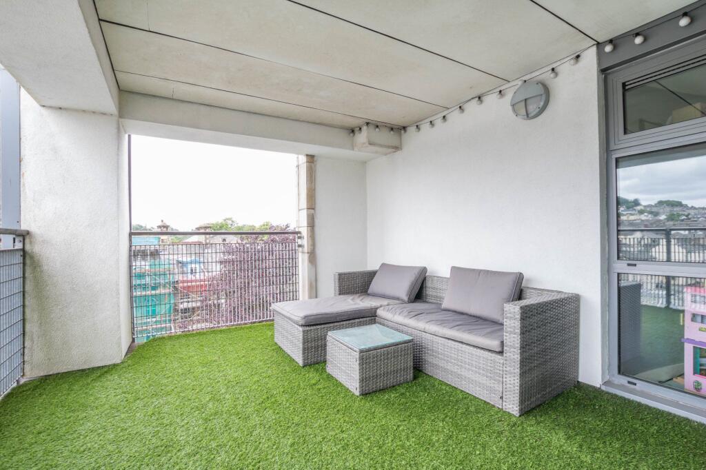 416 Sand Aire House, Kendal - View 6