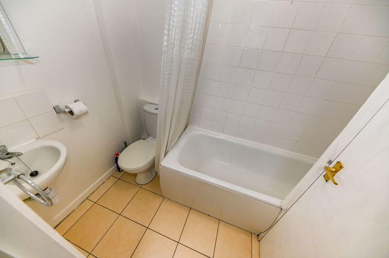 Apartment in Portsmouth - View 5