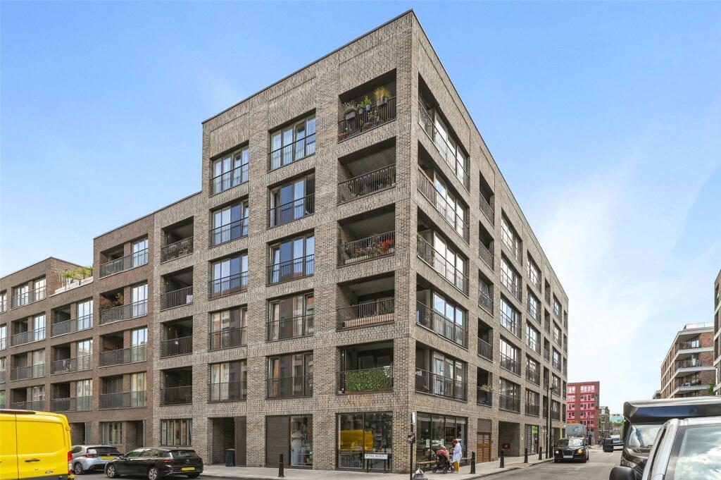Apartment in London, Fish Island, Bow - View 2
