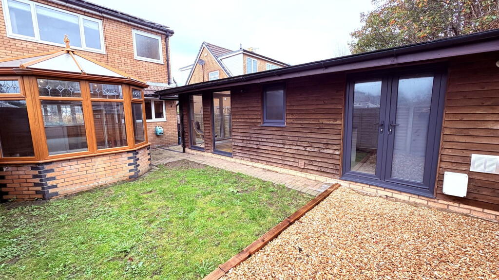 Thornfield, Much Hoole, PR4 4HE photo 4