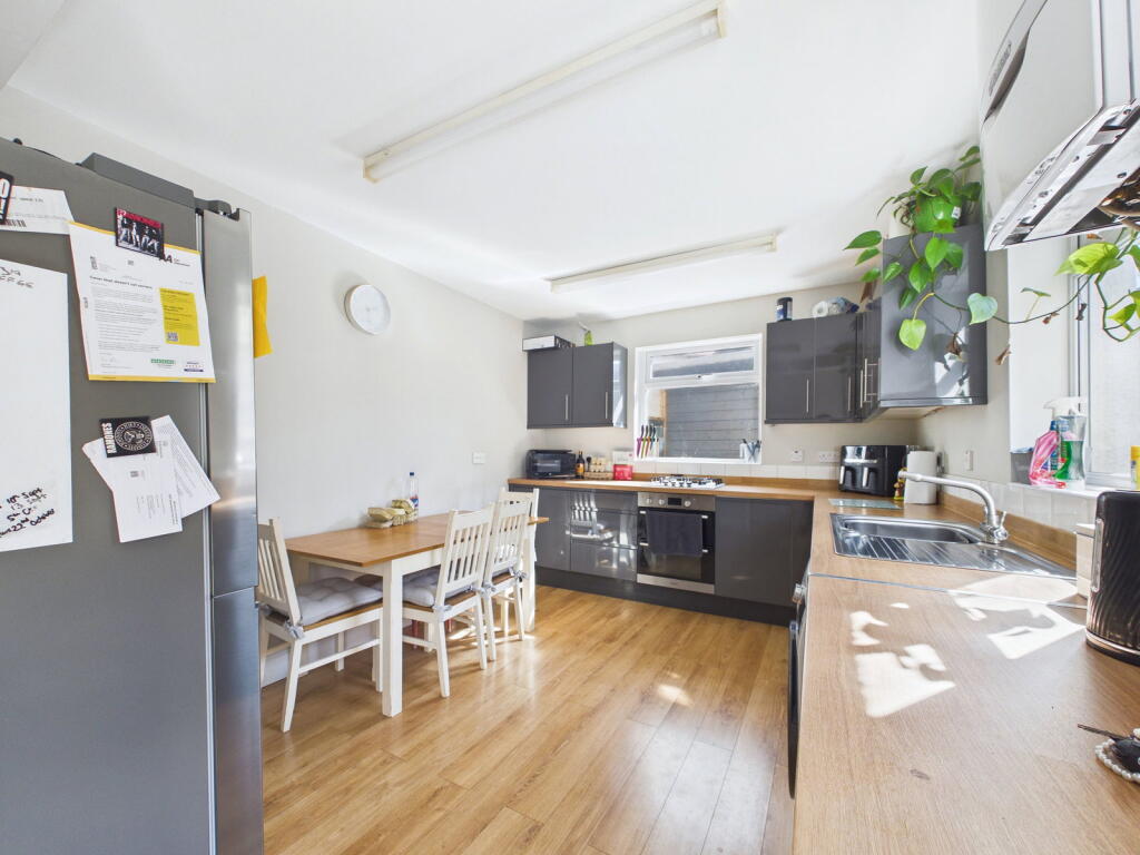 House in Torquay - More