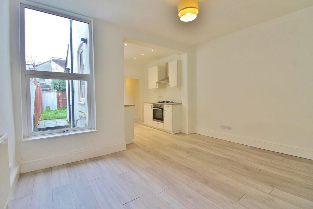 Portchester Road, North End - View 6