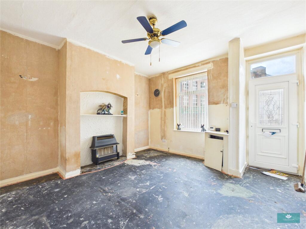 House in Oldham - View 5