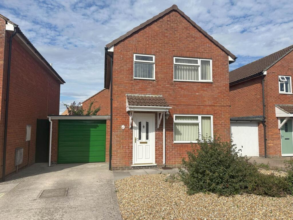 Main image of property: Blackbird Way, Frome