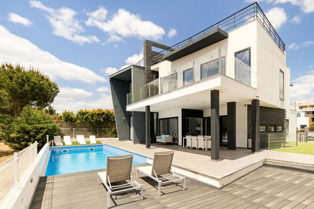 Main image of property: Algarve, Loulé