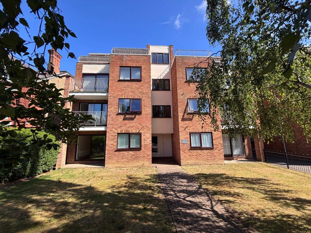 Main image of property: Bromley Road, Beckenham, BR3