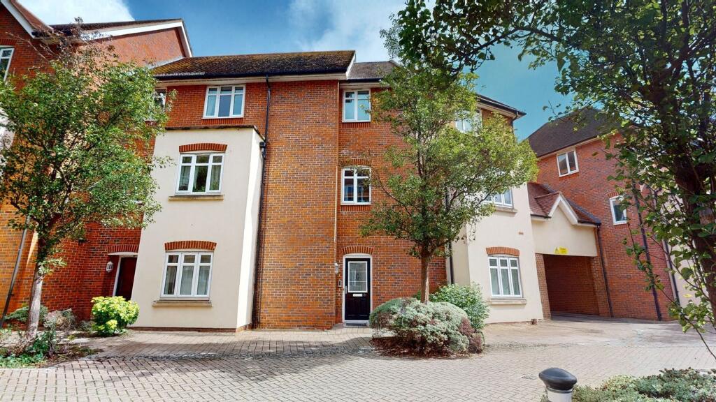 Main image of property: Penlon Place, Abingdon, OX14
