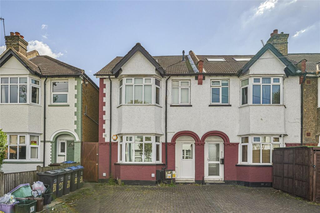 Main image of property: Robinson Road, London, SW17