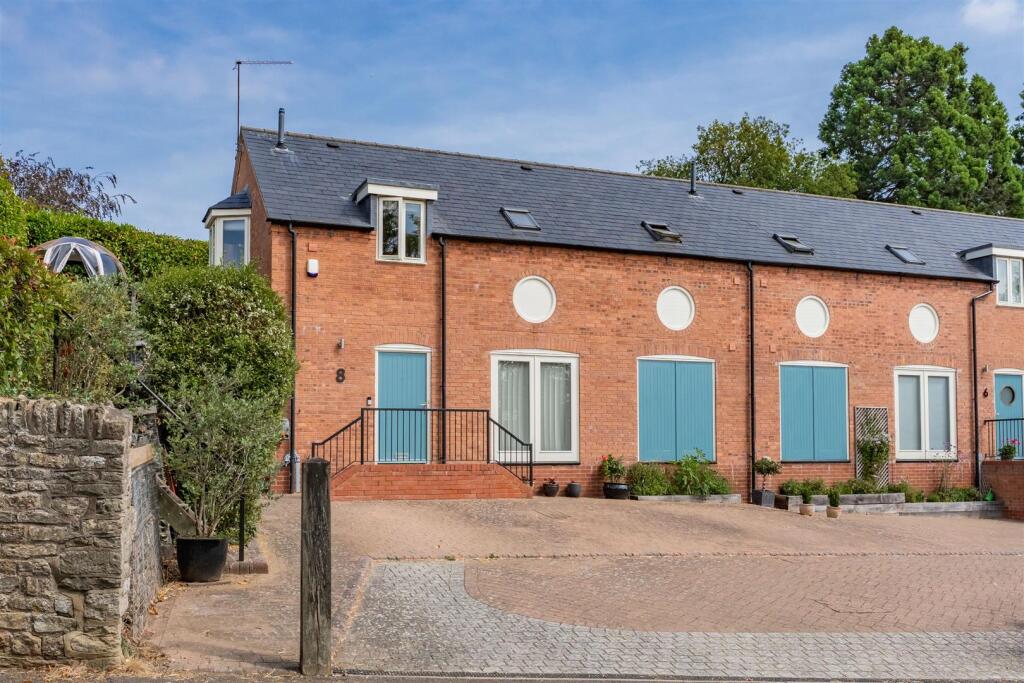 Main image of property: 8 Main Street, Great Oxendon, Leicestershire