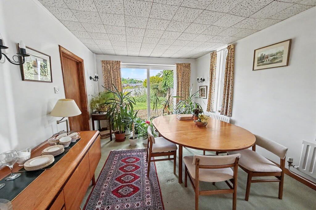 House in Iwerne Minster, Dorset - View 4