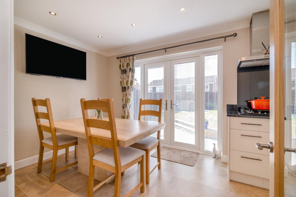 House in Caldicot - View 3