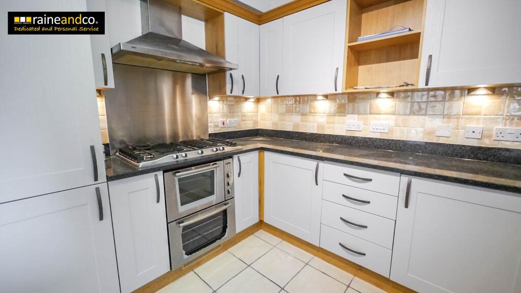 Additional image 11 of Astwick Manor, Coopers Green Lane, Hatfield