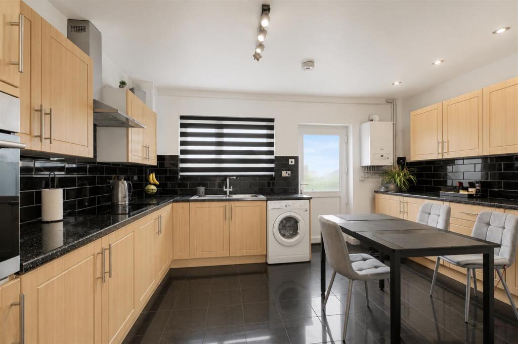 House in Nottingham, Stapleford - View 4
