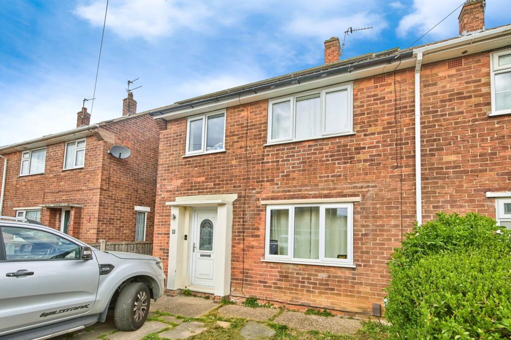 3-bed semi-detached on 7, Coniston Road, £190,000