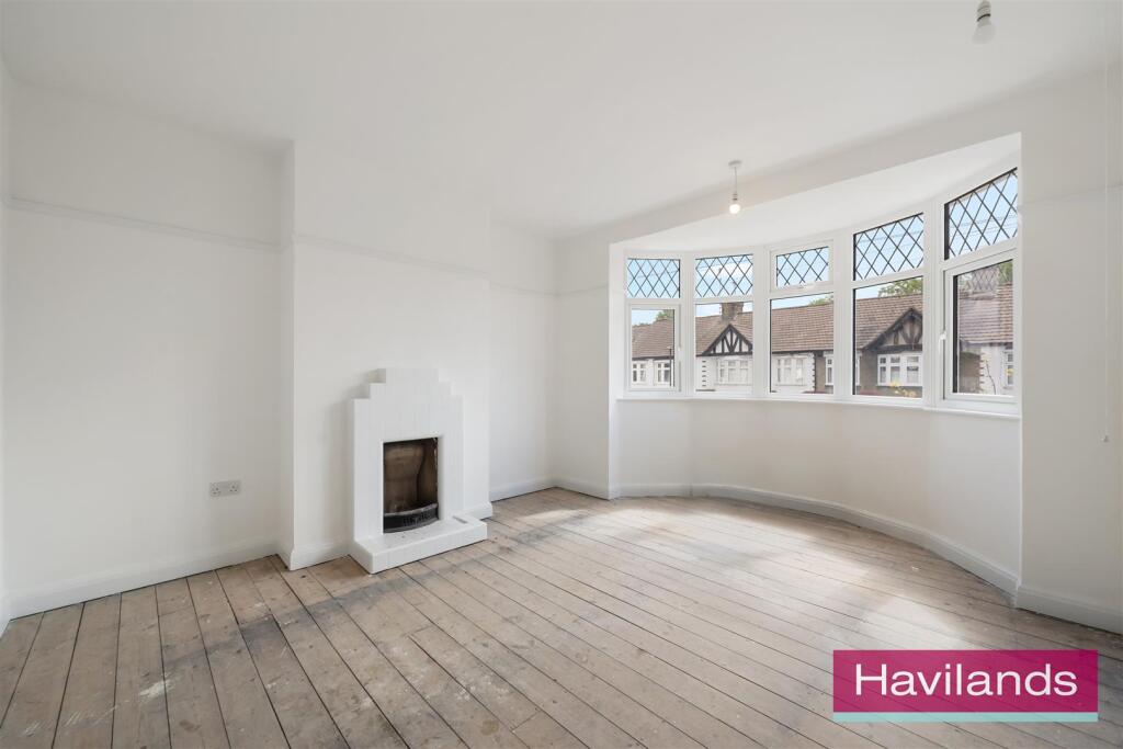 House in London, Edmonton - More