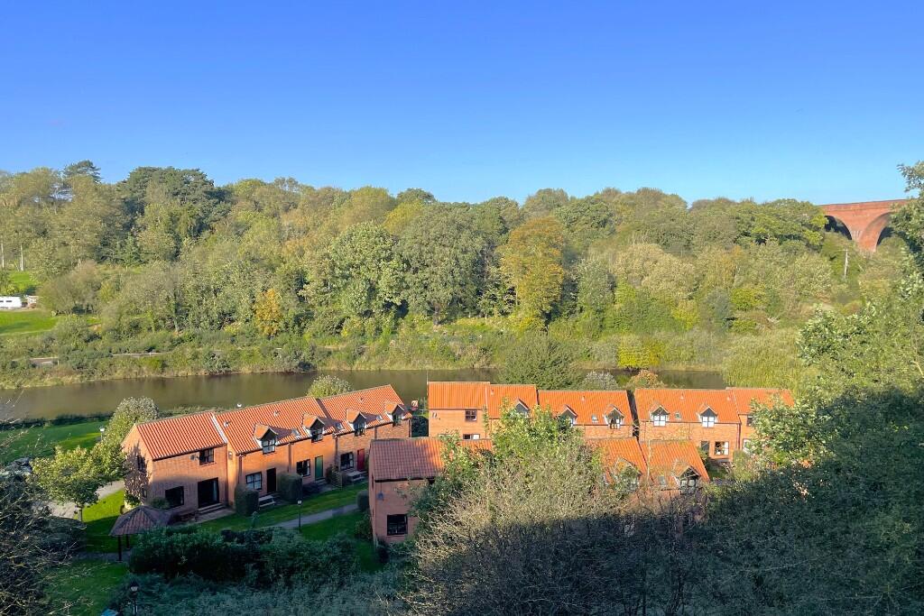 31 Resolution Close, Captain Cooks Haven, Larpool Lane, YO22 4NE photo 3