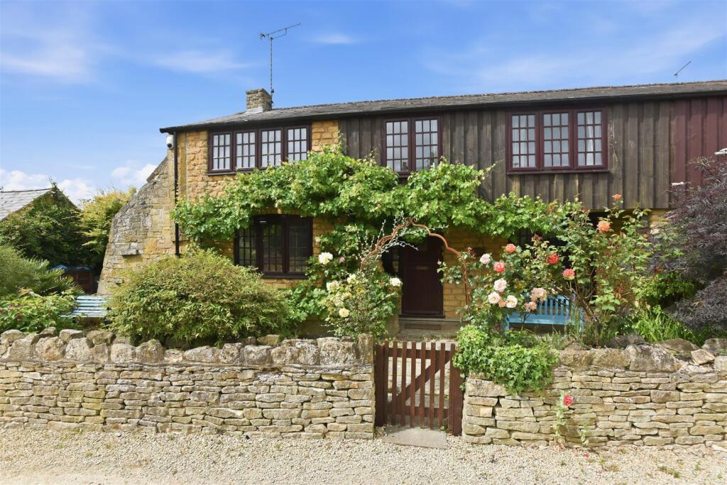 Main image of property: High Street, Chipping Campden