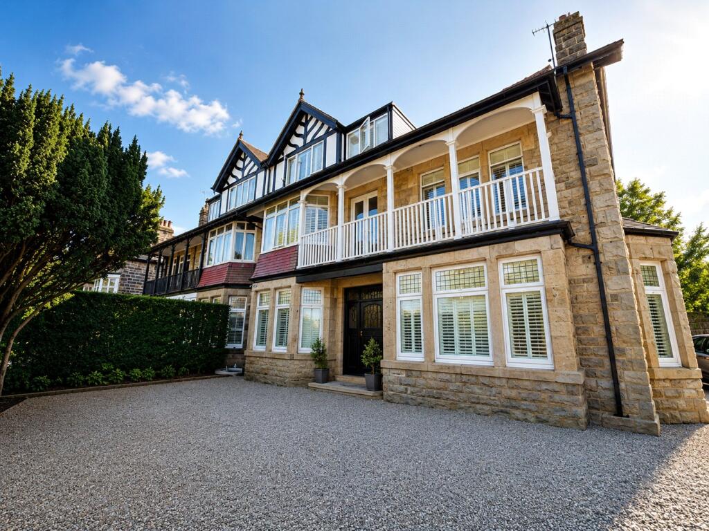 Main image of property: Leeds Road, Harrogate, HG2